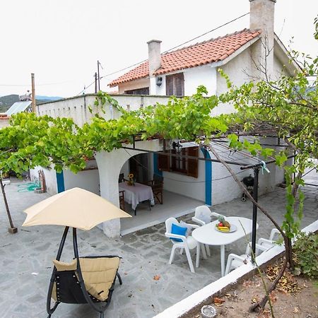 Villa Kouf Nea Iraklitsa Exterior foto